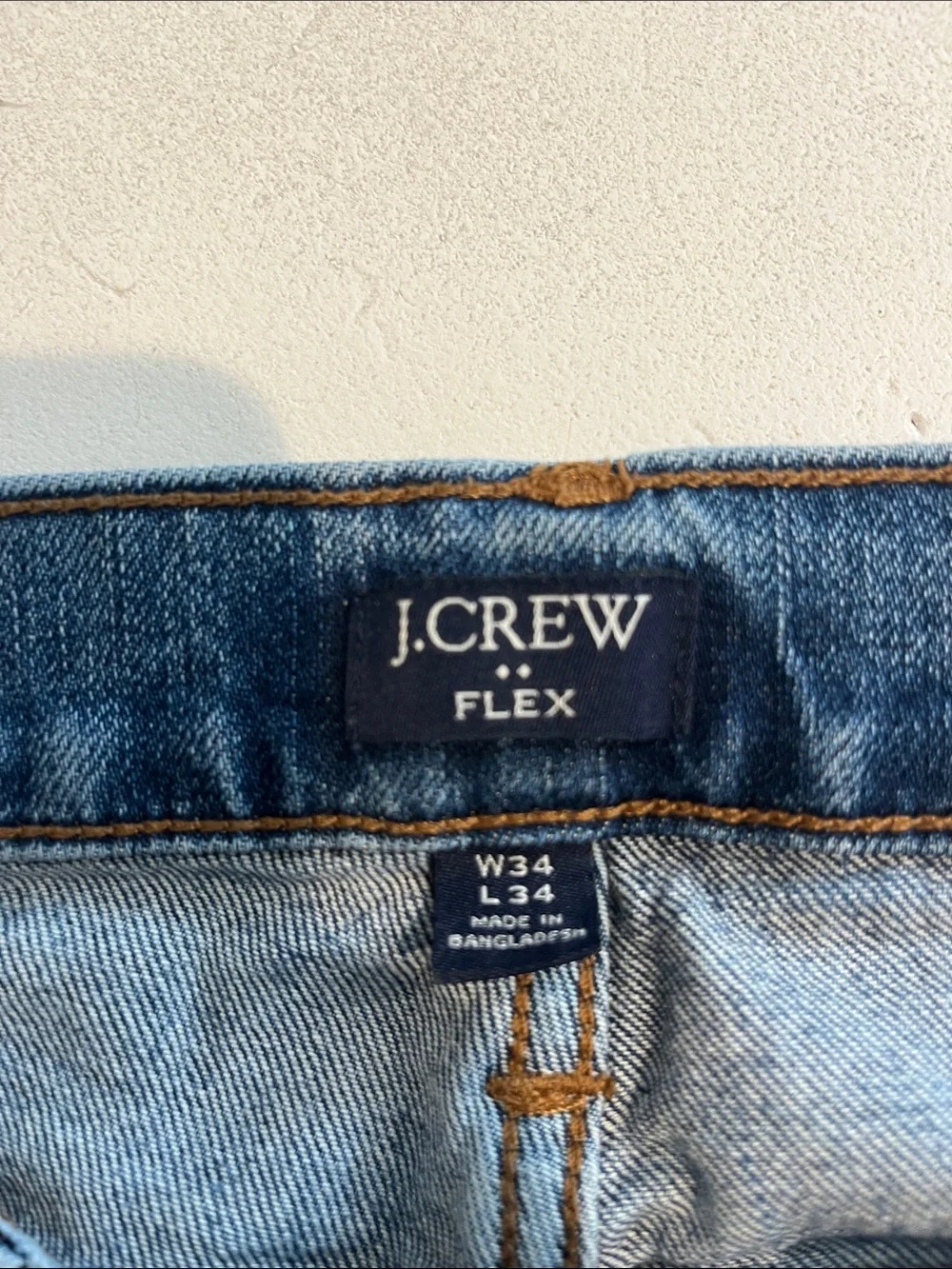 J Crew Classic Straight Men's Blue Jeans - Lightweight Denim